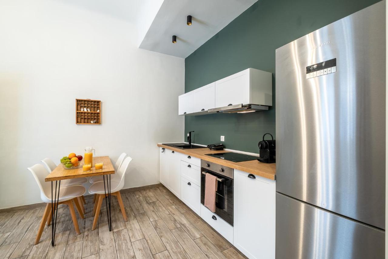 Central5 Boutique Apartments With Common Garden Next To Metro Athens Ngoại thất bức ảnh