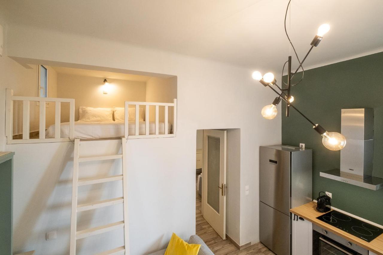 Central5 Boutique Apartments With Common Garden Next To Metro Athens Ngoại thất bức ảnh